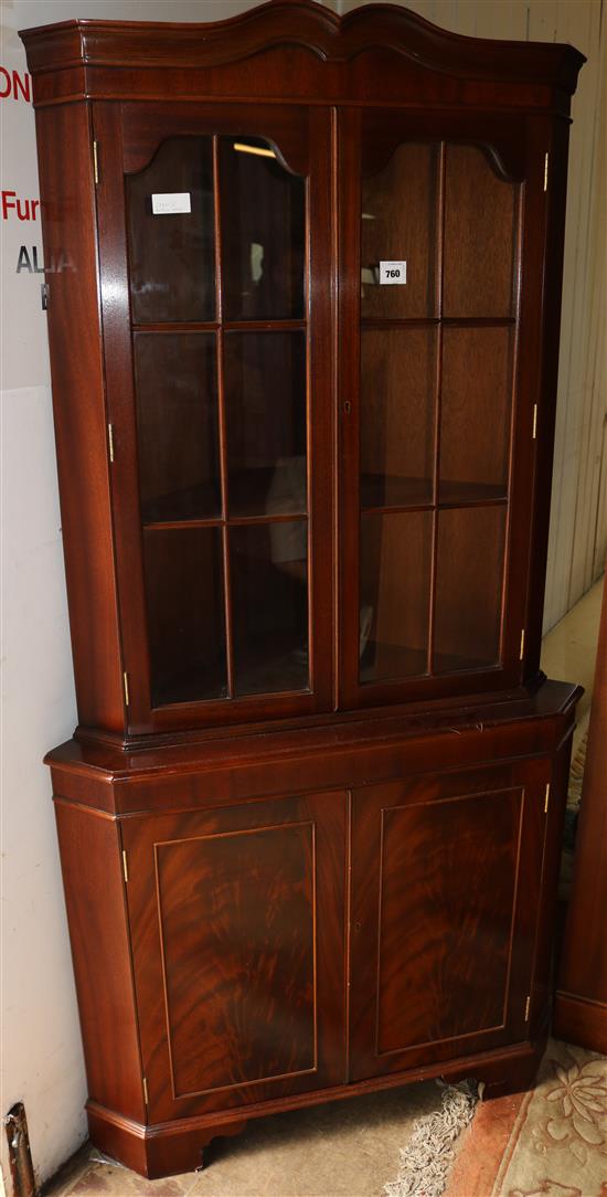 Georgian style mahogany standing corner cupboard & mahogany corner wardrobe(-)